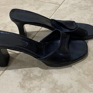 VIA SPIGA black leather slip on heels. 8 1/2